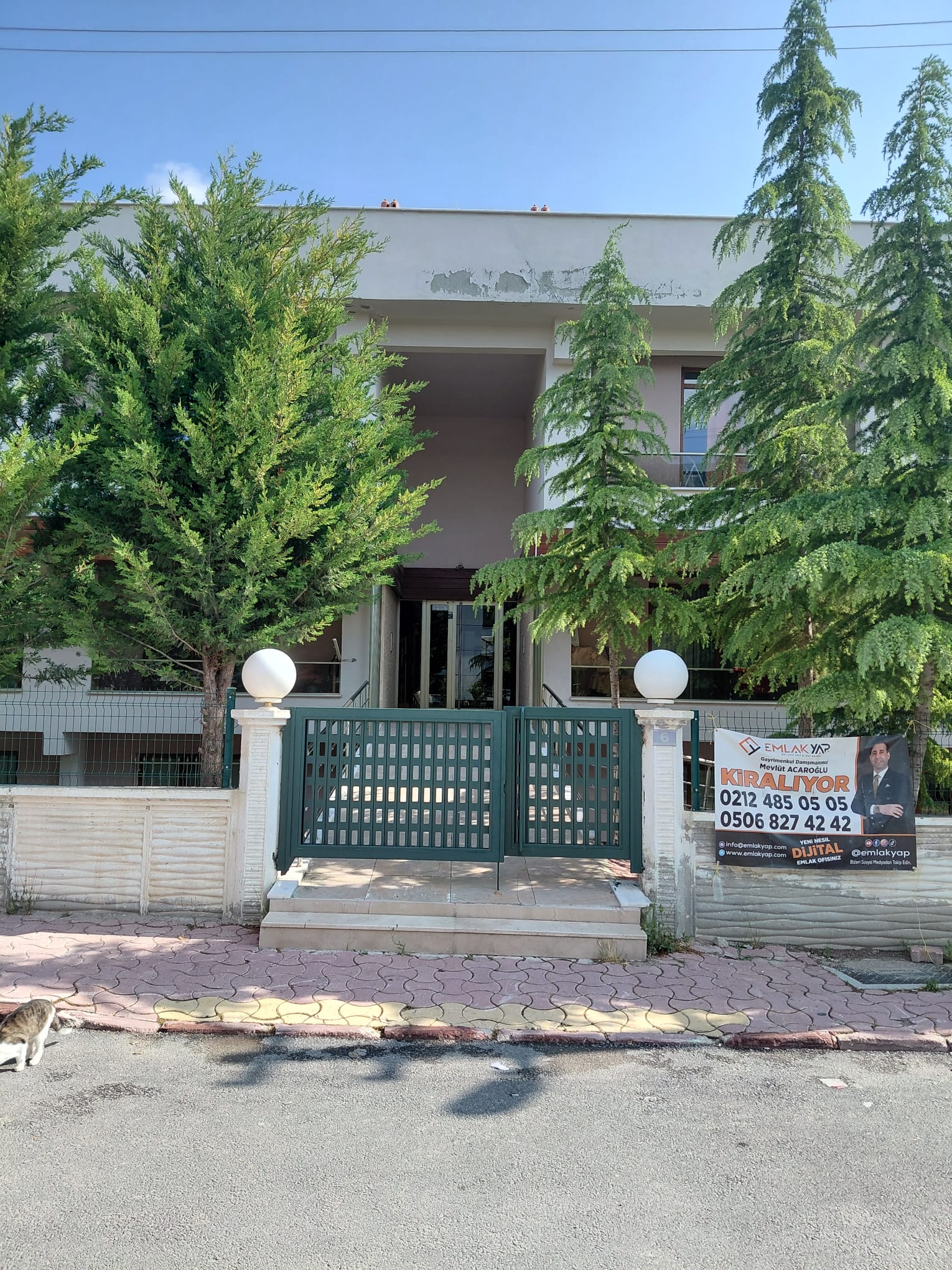EMLAKYAPTAN MERAM TIP CİVARI 1+1 FULL EŞYALI KİRALIK DAİRE