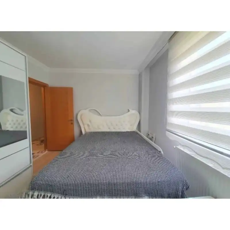 EMLAKYAPTAN METROYA 500 METRE 3+1 EBEVEYN BANYOLU ARAKAT DAİRE
