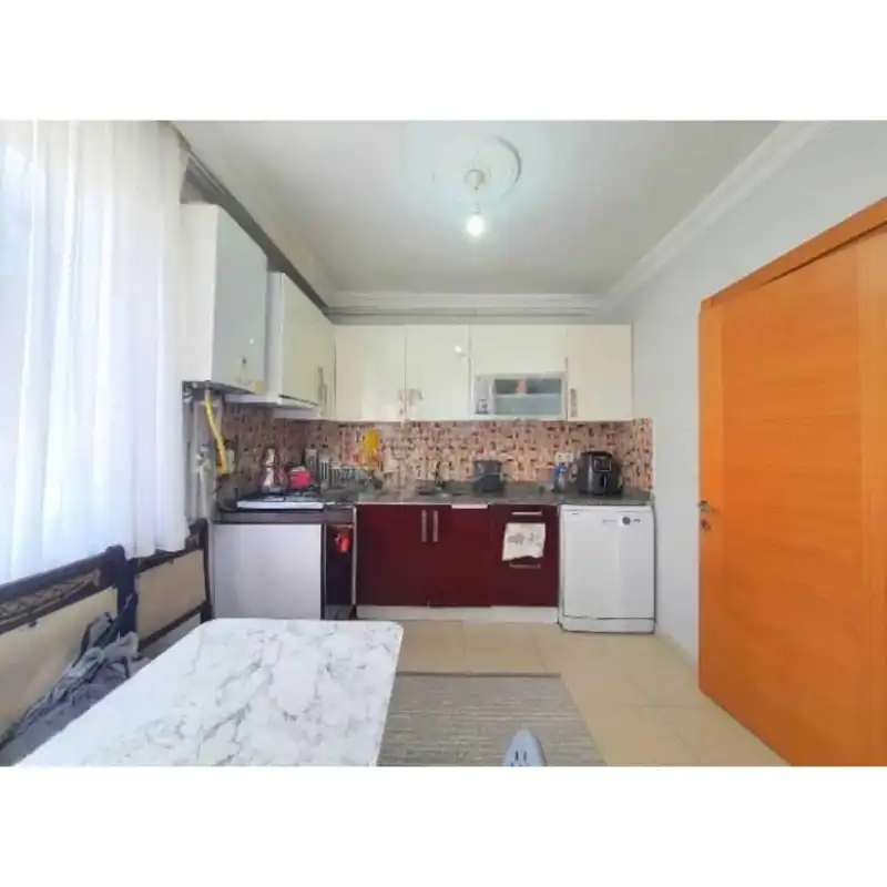 EMLAKYAPTAN METROYA 500 METRE 3+1 EBEVEYN BANYOLU ARAKAT DAİRE