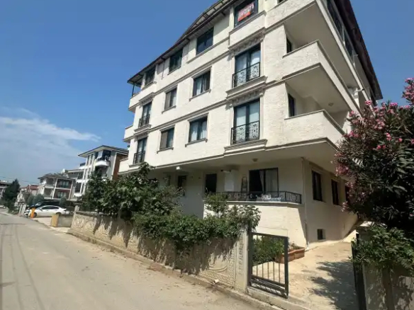 EMLAKYAP NO77’DEN YALOVA ÇİFTLİKKÖY’DE KİRALIK 3+1 DAİRE