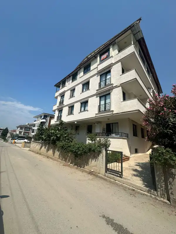 EMLAKYAP NO77’DEN YALOVA ÇİFTLİKKÖY’DE KİRALIK 3+1 DAİRE